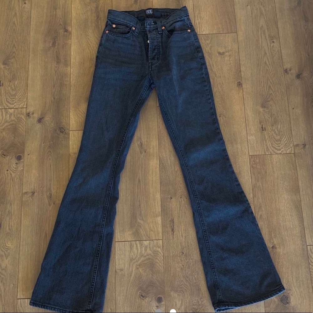 black flared bdg jeans